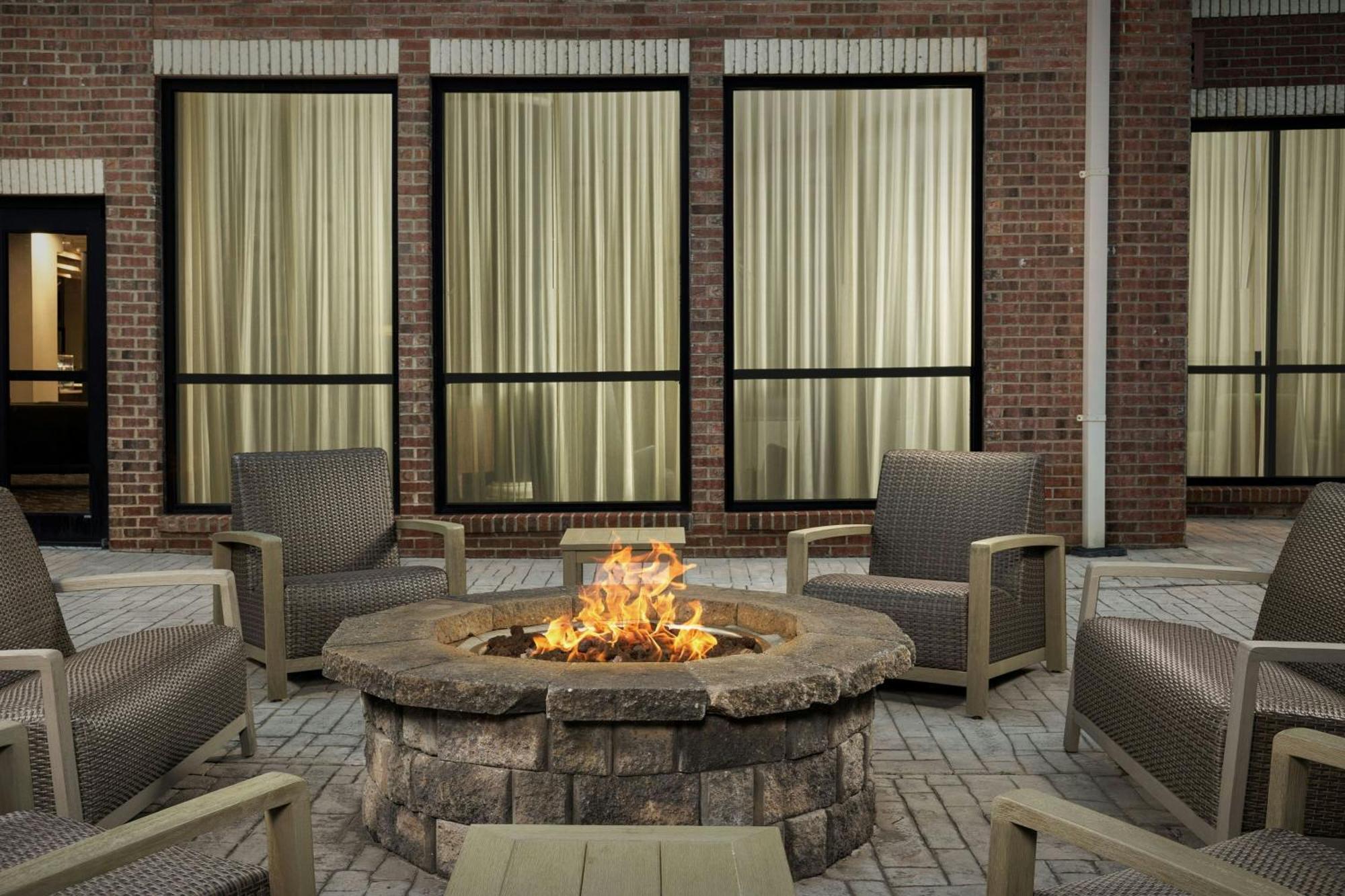 Hotel Courtyard By Marriott Salisbury Exterior foto