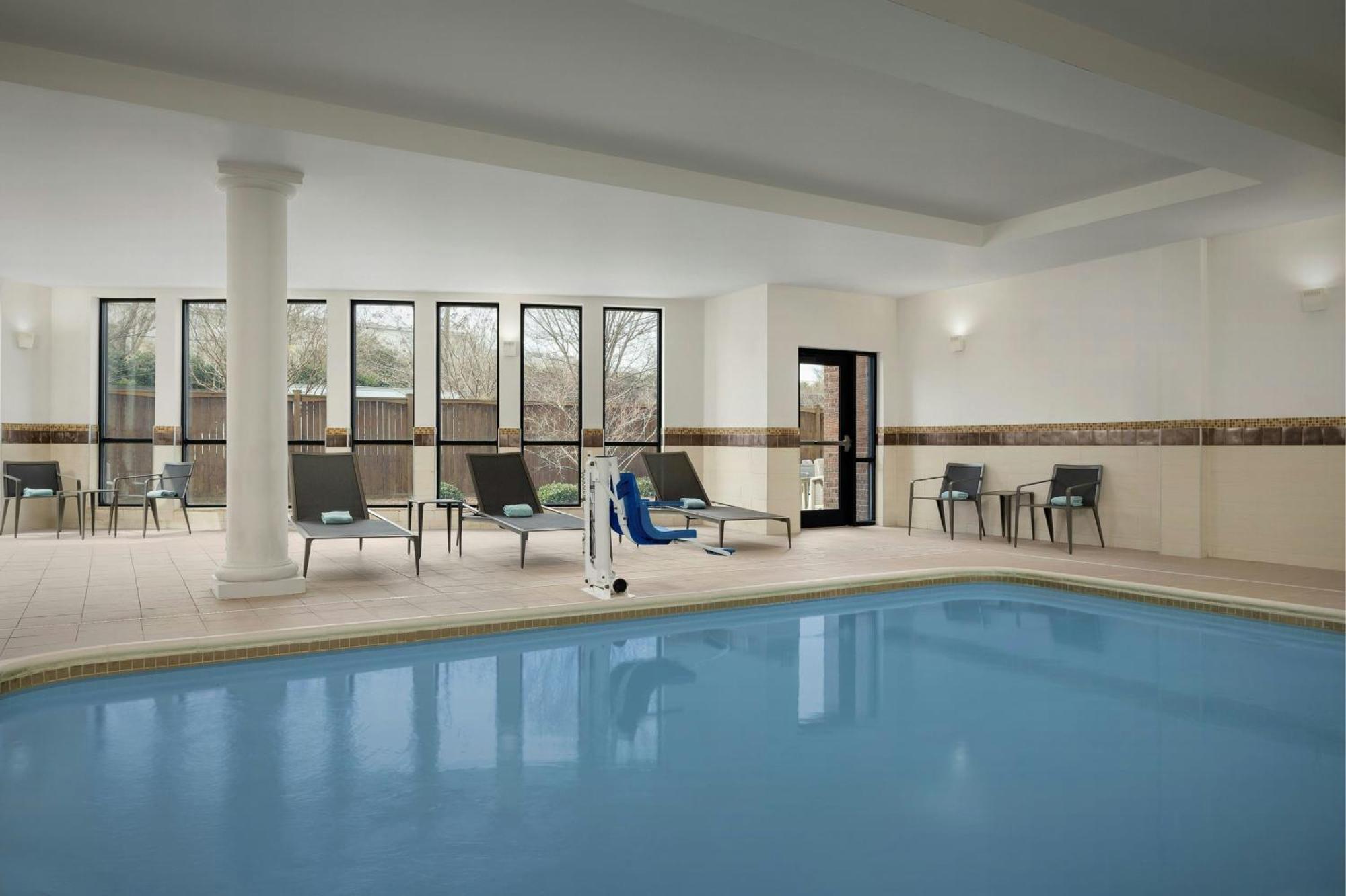 Hotel Courtyard By Marriott Salisbury Exterior foto